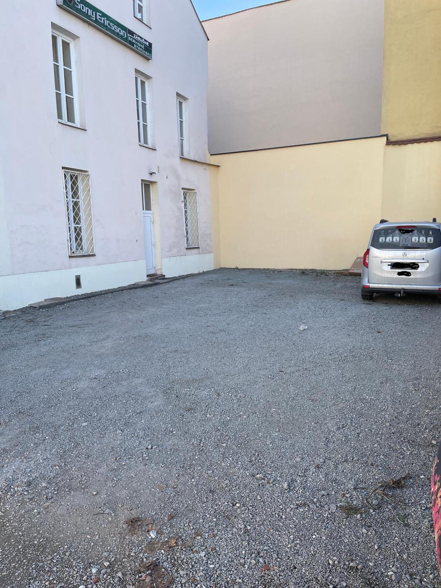 Varady'S Large Apartment With Private Parking Kosice Exterior photo